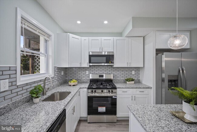 Foto del edificio - 328 S Macon St.