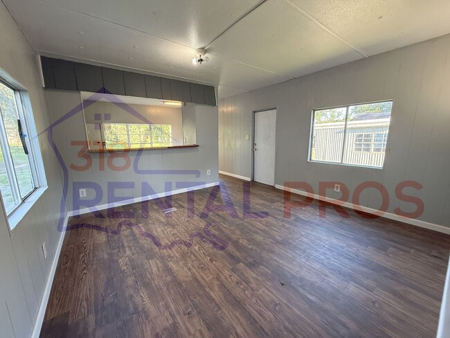 Building Photo - Main Street Mobile Home Community
