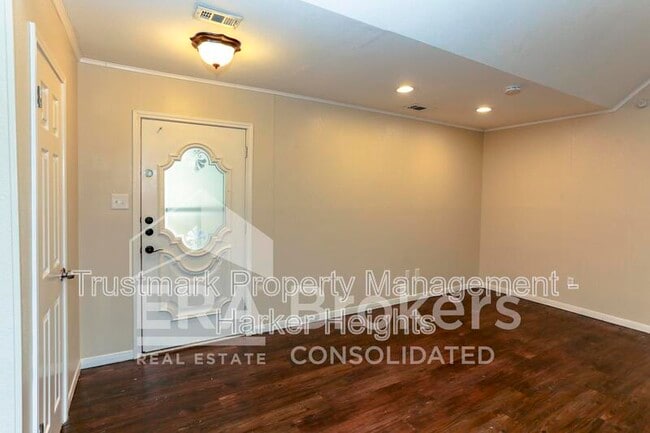 Building Photo - 505 Sun Meadows Dr