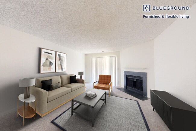 Foto del edificio - 10300 Hickory Ridge Rd