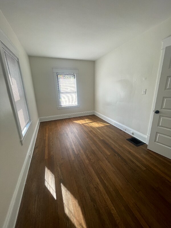 Building Photo - 1429 Spring Garden Ave