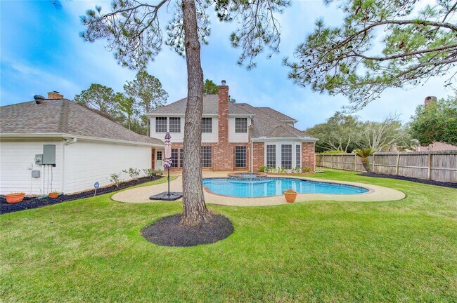 Foto del edificio - 19330 Foxtree Ln