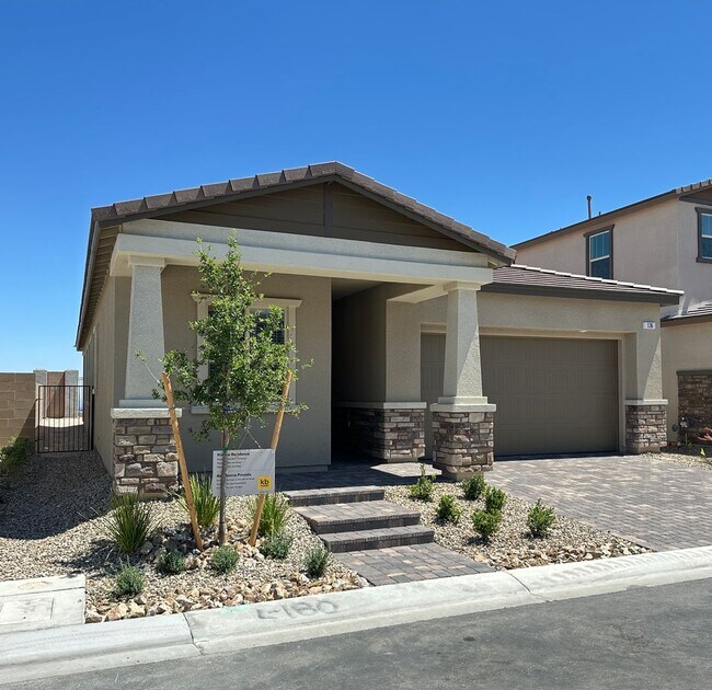 Foto del edificio - Summerlin Village
