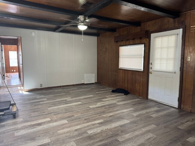 Photo - 8455 Northmont Dr House