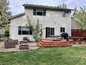 Building Photo - 19575 Meadowbrook Dr