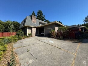 Building Photo - 5229 Saddle Brook Dr
