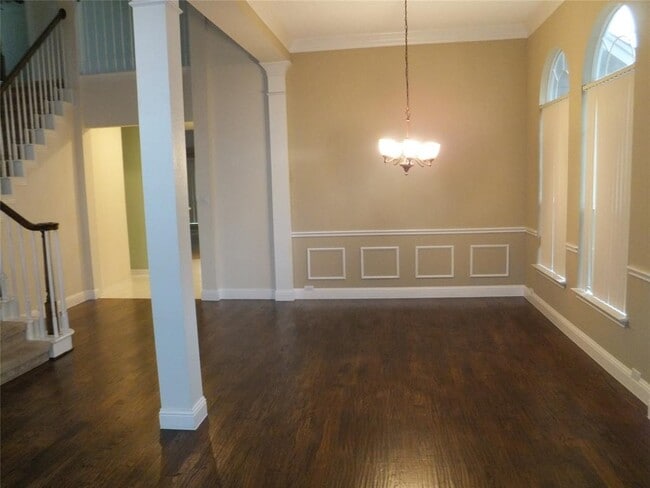 Building Photo - 8601 Wellington Point Dr