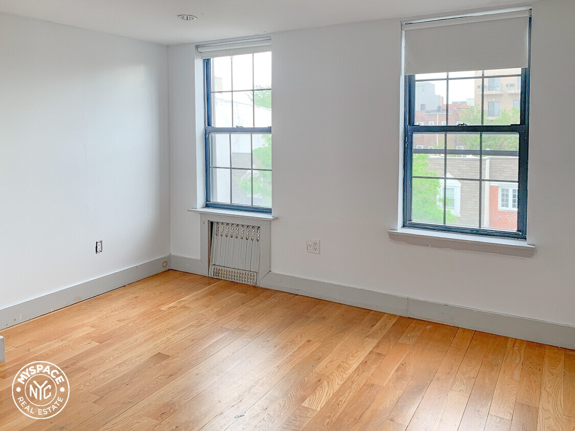 Primary Photo - 231 Jefferson St