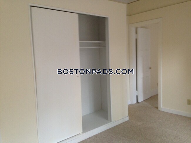 Building Photo - 62 Boylston St