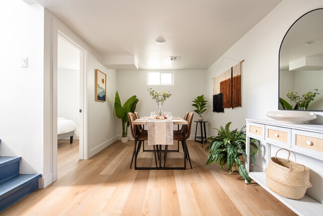 Dining Room - 333 N 400 W