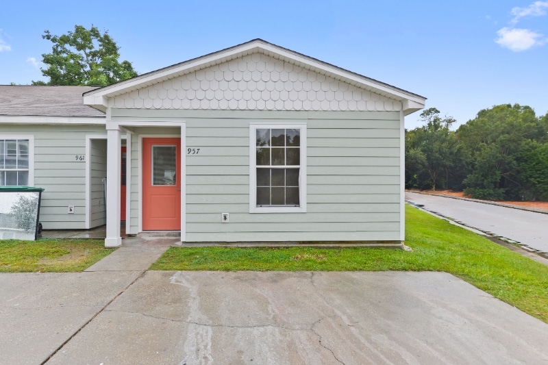 Photo - 957 Middle Ln (Gulfport, MS)