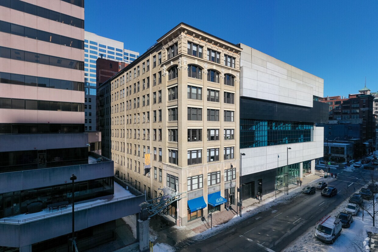 Foto principal - The Lofts at Graydon Place