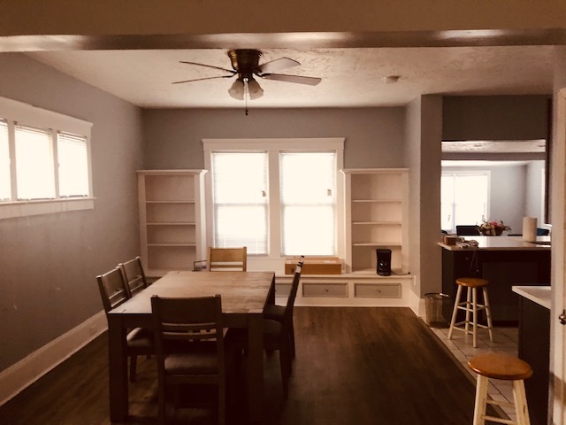 Foto del edificio - 1393 E 109th St