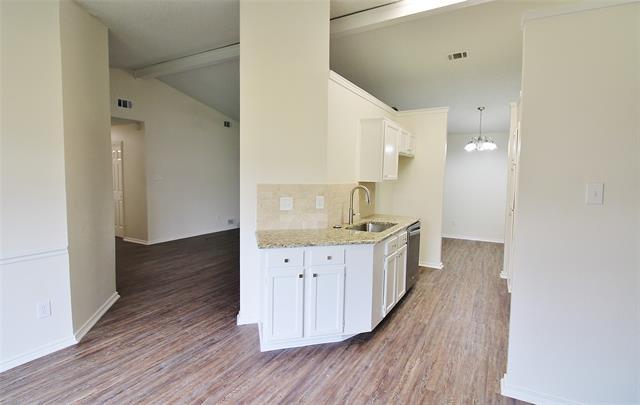 Foto del edificio - 1103 Hemlock Ct