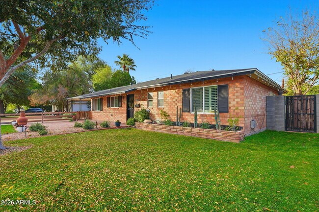 Building Photo - 4702 N 30th Pl