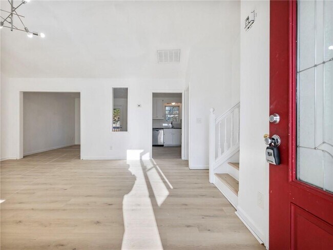 Foto del edificio - 2032 Morning Dew Pl