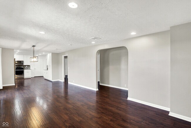 Foto del edificio - 301 W Pierce St