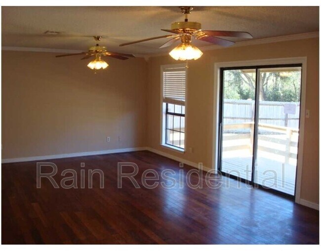 Building Photo - 3113 Breezy Hill Ln
