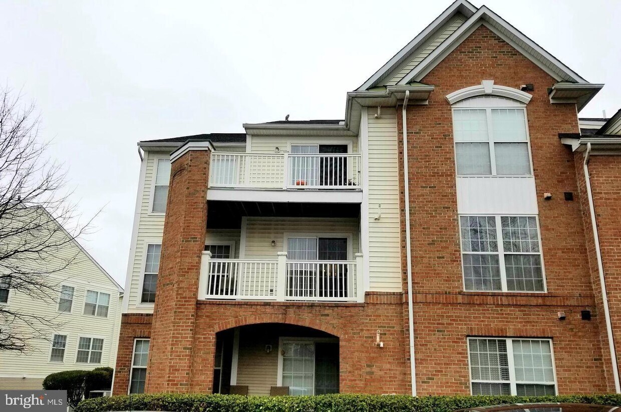 Foto principal - 2502 Driftwood Ct