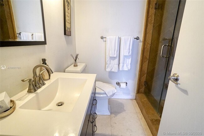 Foto del edificio - 710 Washington Ave