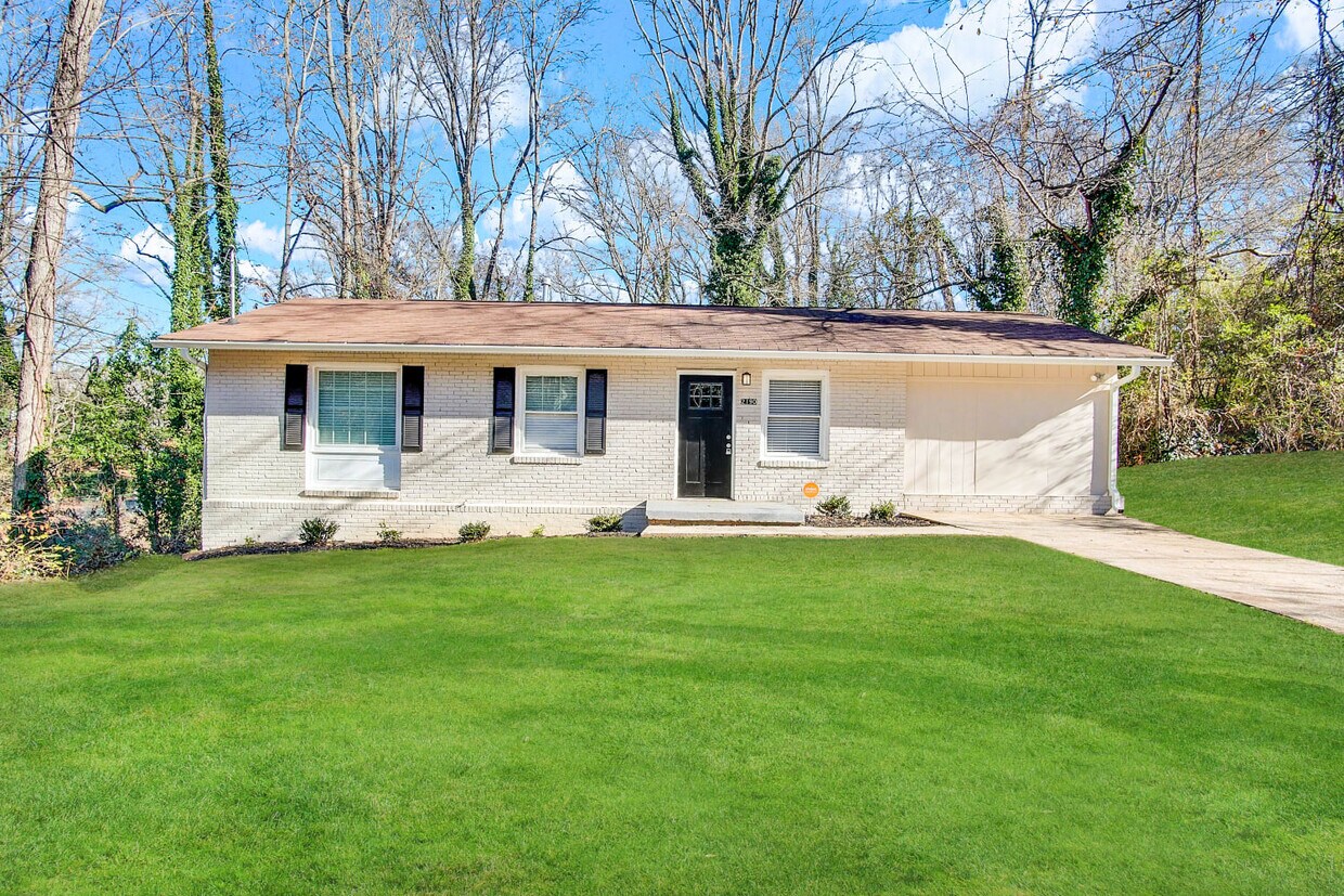 Primary Photo - 2190 Westover Dr