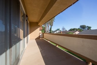 Building Photo - Huntington Continental