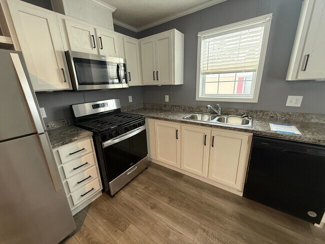 Foto del edificio - 79 Third St. Unit 79