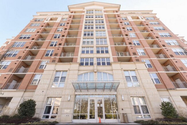 Building Photo - 11760 Sunrise Valley Dr