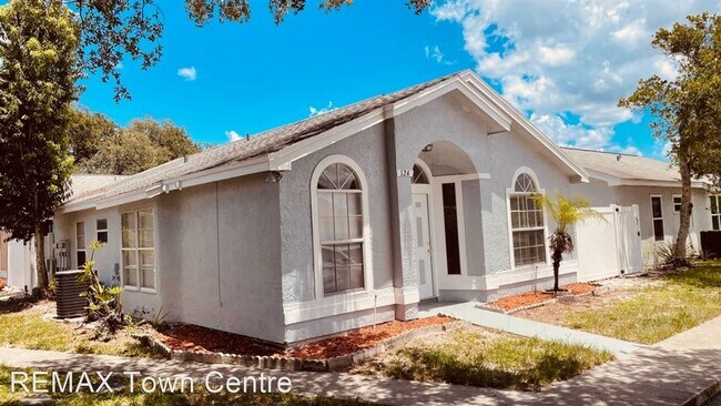 Building Photo - 3 br, 2 bath House - 124 Deer Song Dr