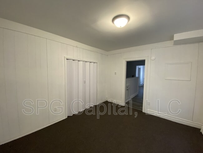 Building Photo - 133 Hamilton Ave