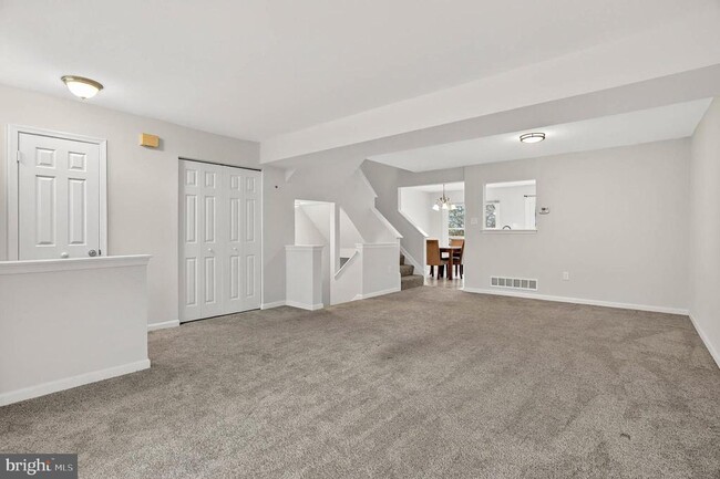 Building Photo - 8772 Manahan Dr