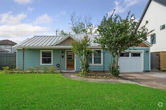 Building Photo - 1725 Woodcrest Dr