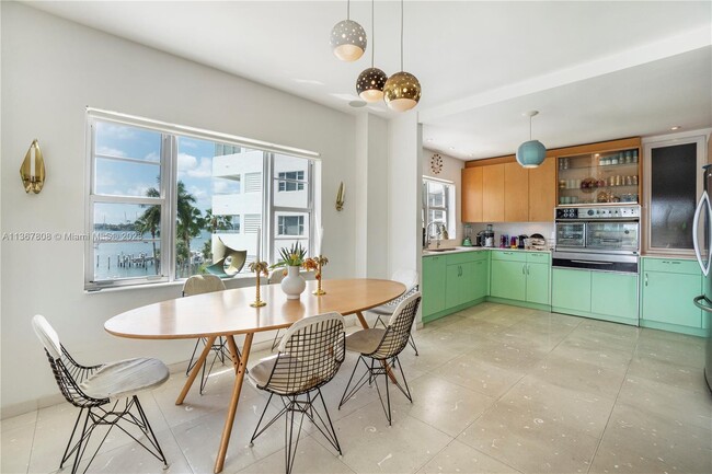 Foto del edificio - 16 Island Ave