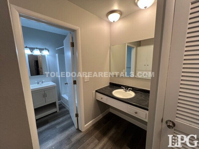 Foto del edificio - 4425 Talmadge Rd