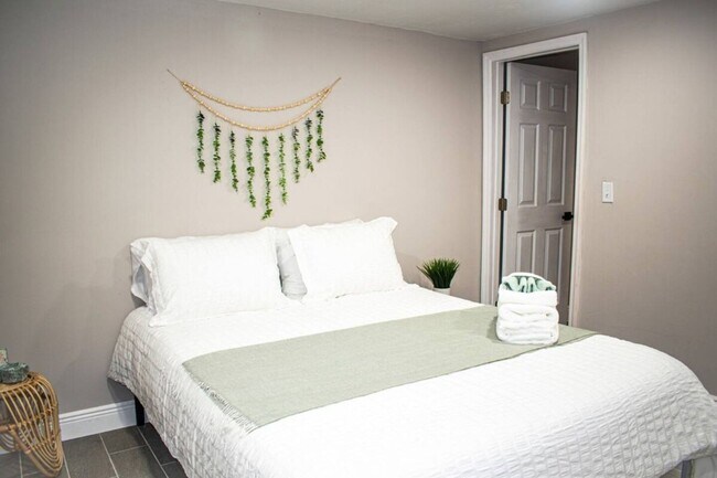 Foto del edificio - Glamorous Ybor Home • near Downtown