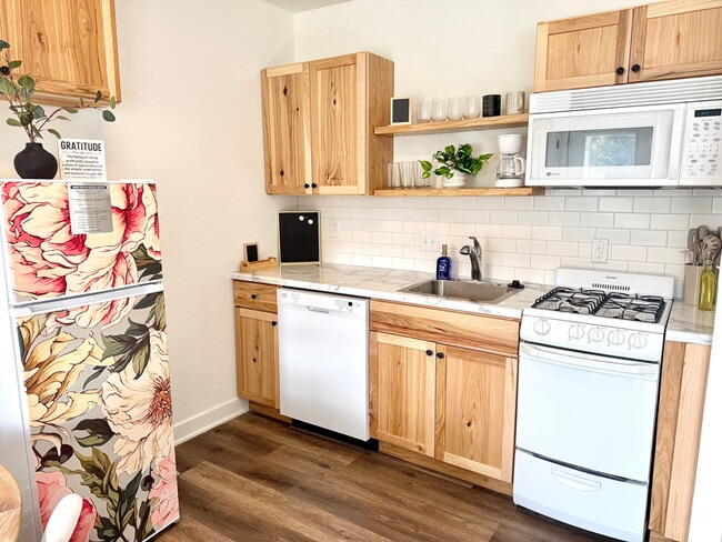 Building Photo - 1217 McKinley Ave