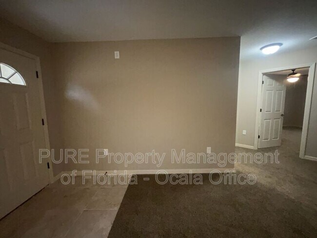 Building Photo - 8819 SW 132nd Ln
