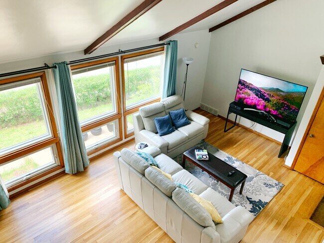 Living area - 7102 Penn Ave