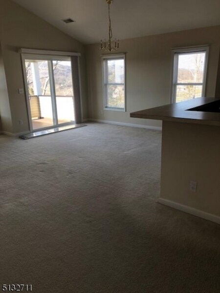 Building Photo - 27 Bourne Cir