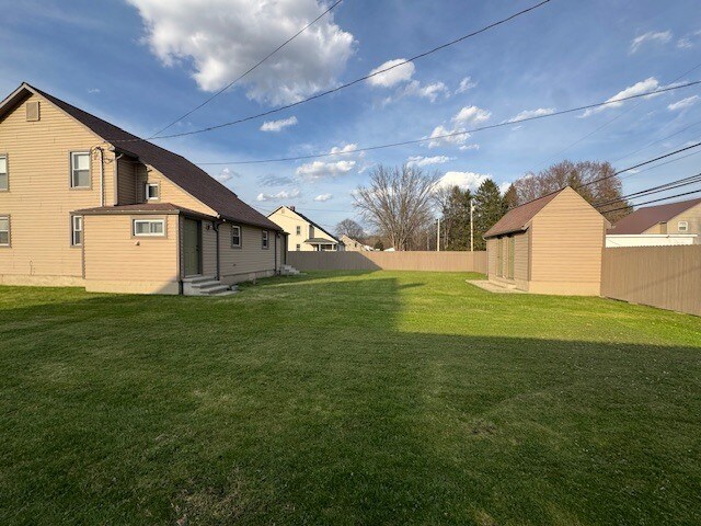 Foto del edificio - 1120 Manor Ave