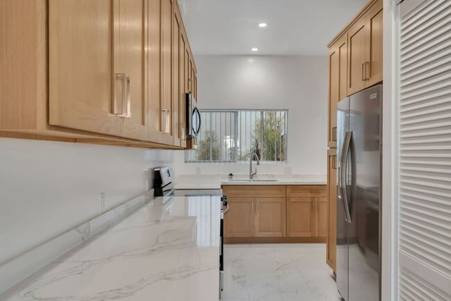 Interior Photo - Elm Luxury Investments LLC