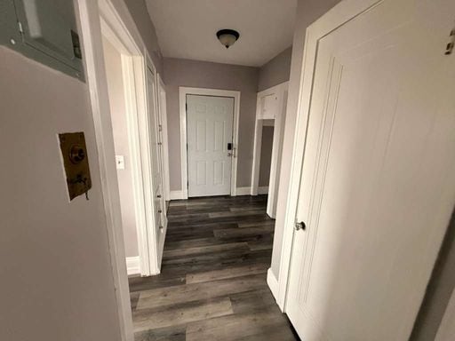 Foto del edificio - 14835 Euclid Ave