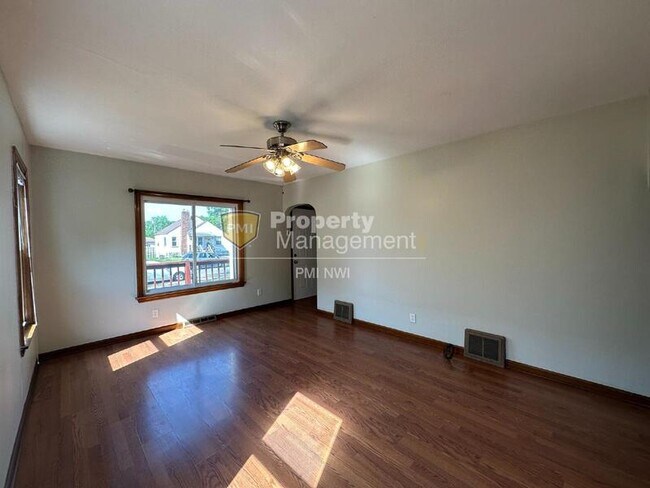 Foto del edificio - 2936 Kenwood St