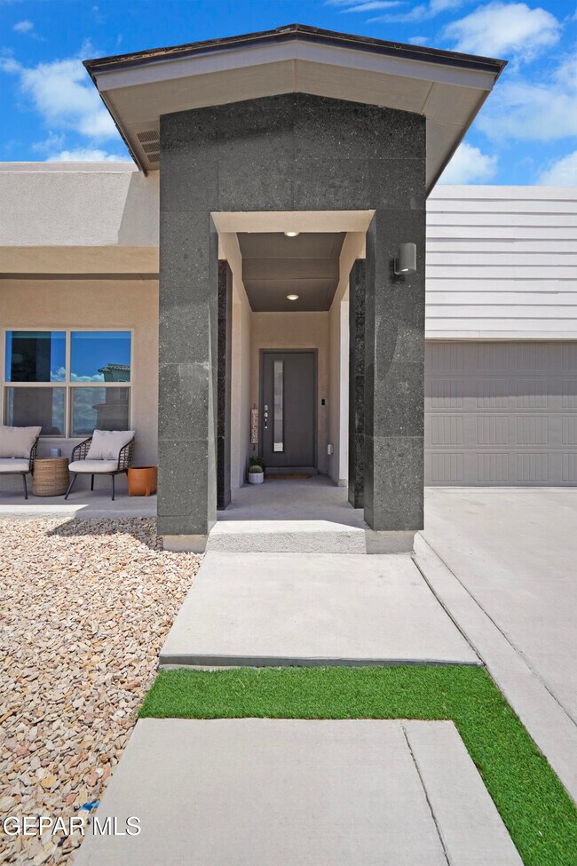 Building Photo - 2308 Enchanted Quail