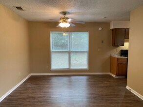 Building Photo - 124 Westscott Dr