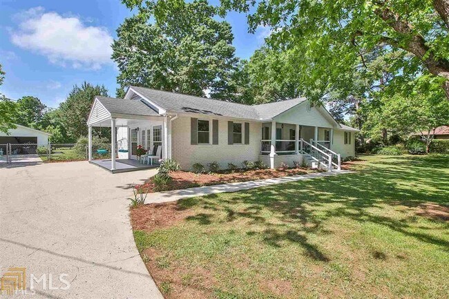 Building Photo - 306 Tyrone Rd