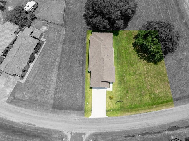 Foto del edificio - 68 Fairway Dr