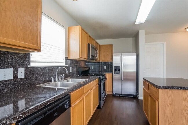 Foto del edificio - 3 br, 2 bath House - 21127 Allenham Ln