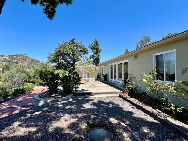 Foto del edificio - House On Top of the Hill with Gorgeous 360...