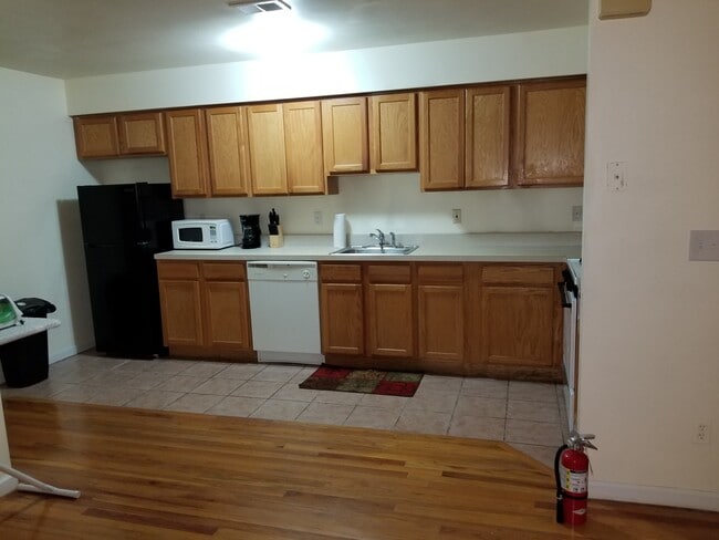 Foto del edificio - 318 Magnolia Ave